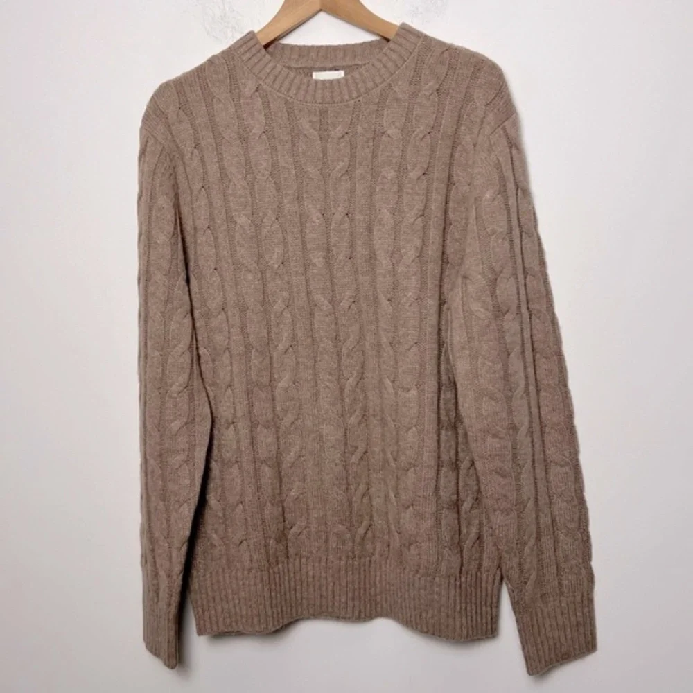 Men’s Cable Knit Sweater Wool Blend Neutral Tan